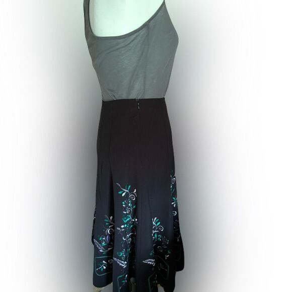 Sunny Leigh Embroidered Full Skirt, Elegant and Fun, Delicate Details, Size 6 - Picture 6 of 6